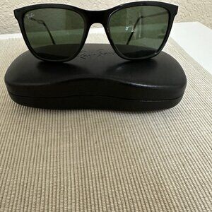 AUTHENTIC NEW RayBan sunglasses RB4344 Black with gold arms